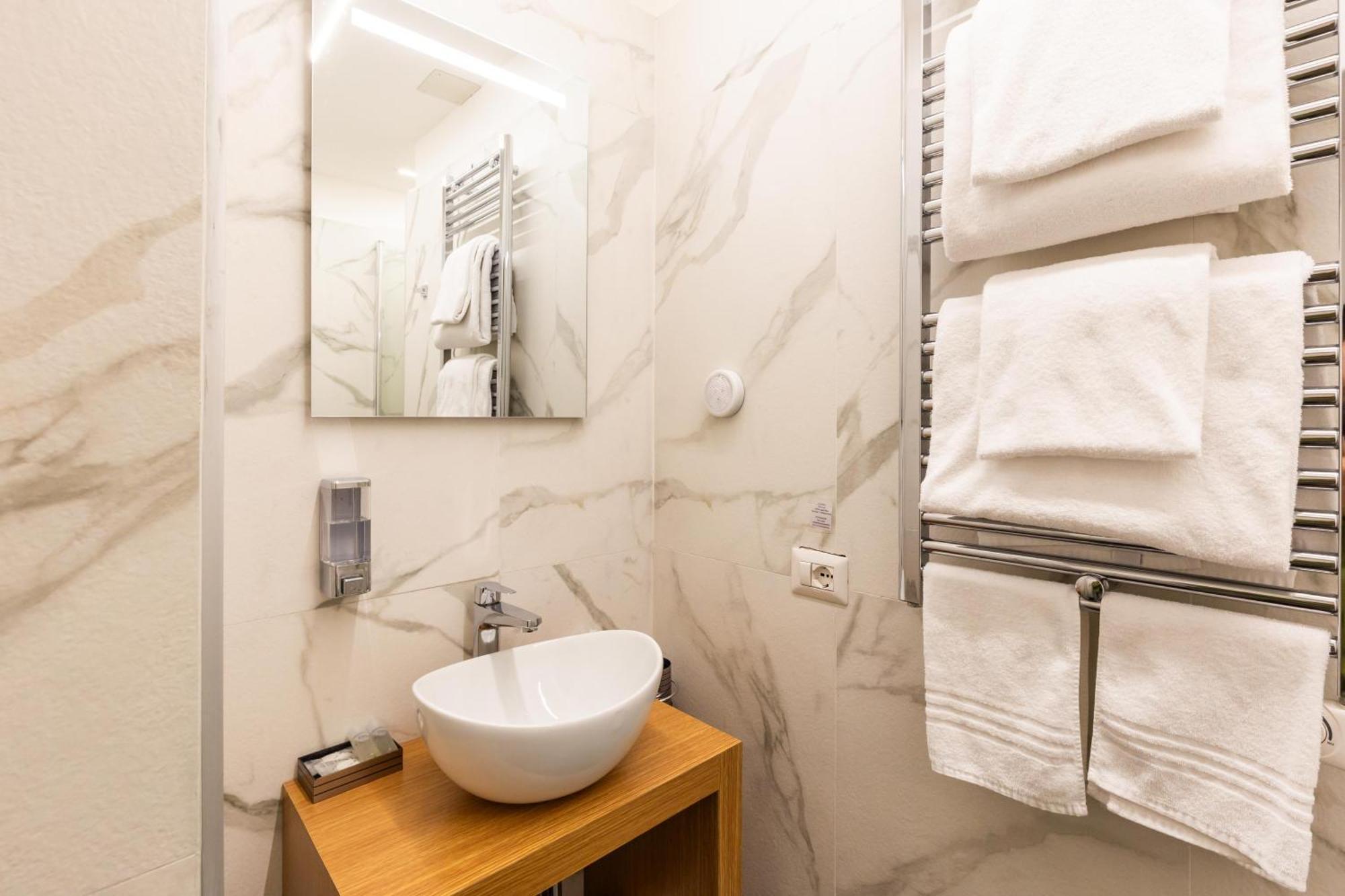 Cavour Luxury Rooms - Lr Collection Rom Exteriör bild